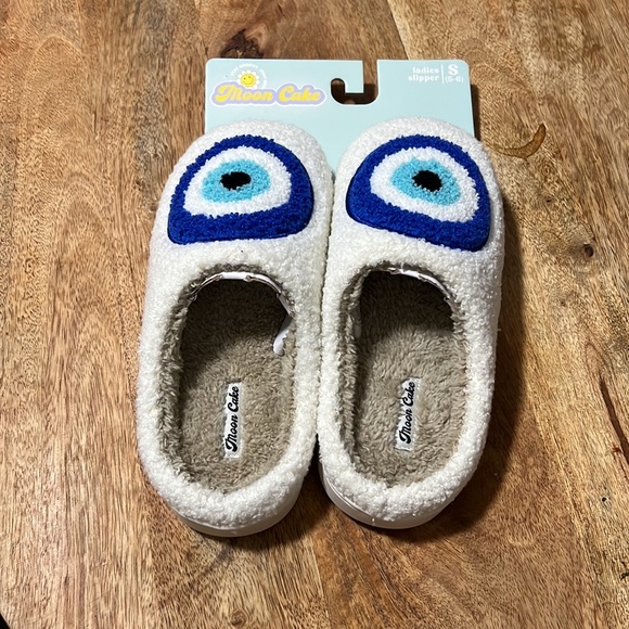 Evil Eye Moon Cake Ladies Slippers Small Size (5-6) - Picture 3 of 5